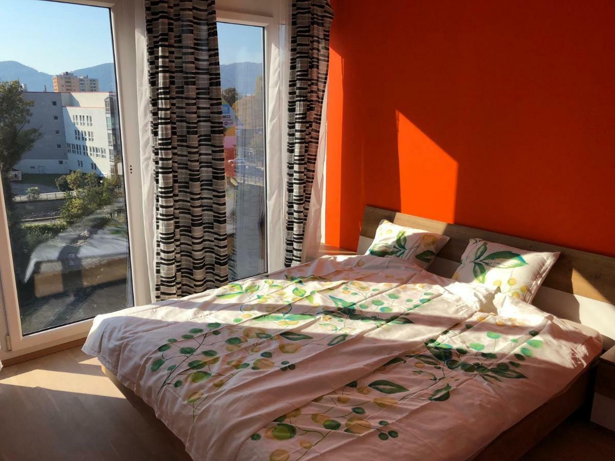 Kmheim, Cozy 103M2 Apartment, With 3 Bedroom And Covered Free Parking Place, Close To City Center Graz Extérieur photo
